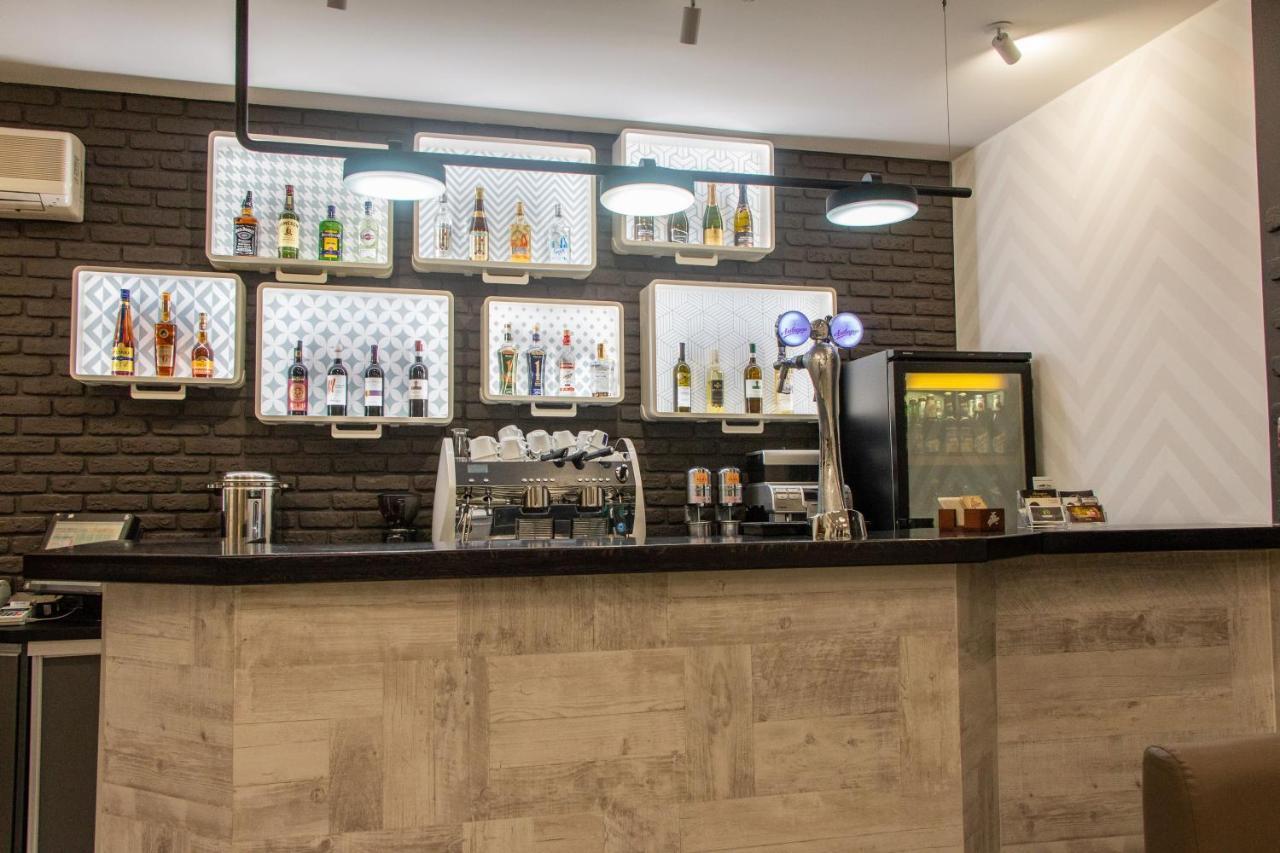 摩罗德资那亚酒店 布雷斯特 外观 照片